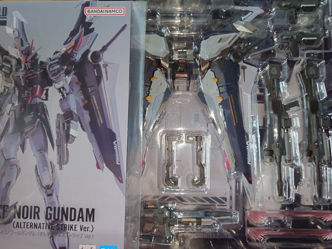 L BUILD　メタルビルド　ストライクノワールガンダム