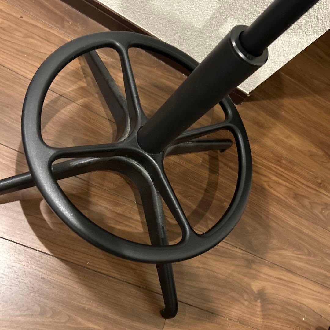 美品　IKEA LIDKULLENリドクレン昇降式椅子スツール