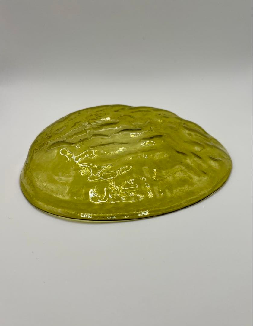 江戸ガラス　型吹きガラス　あわび型皿　黄色　ギヤマン　ビードロ　和ガラス