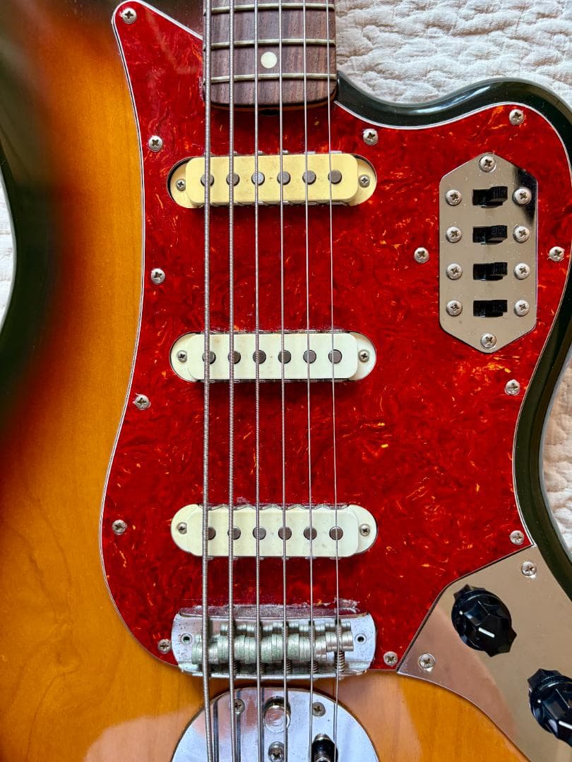 Fender Bass VI サンバースト