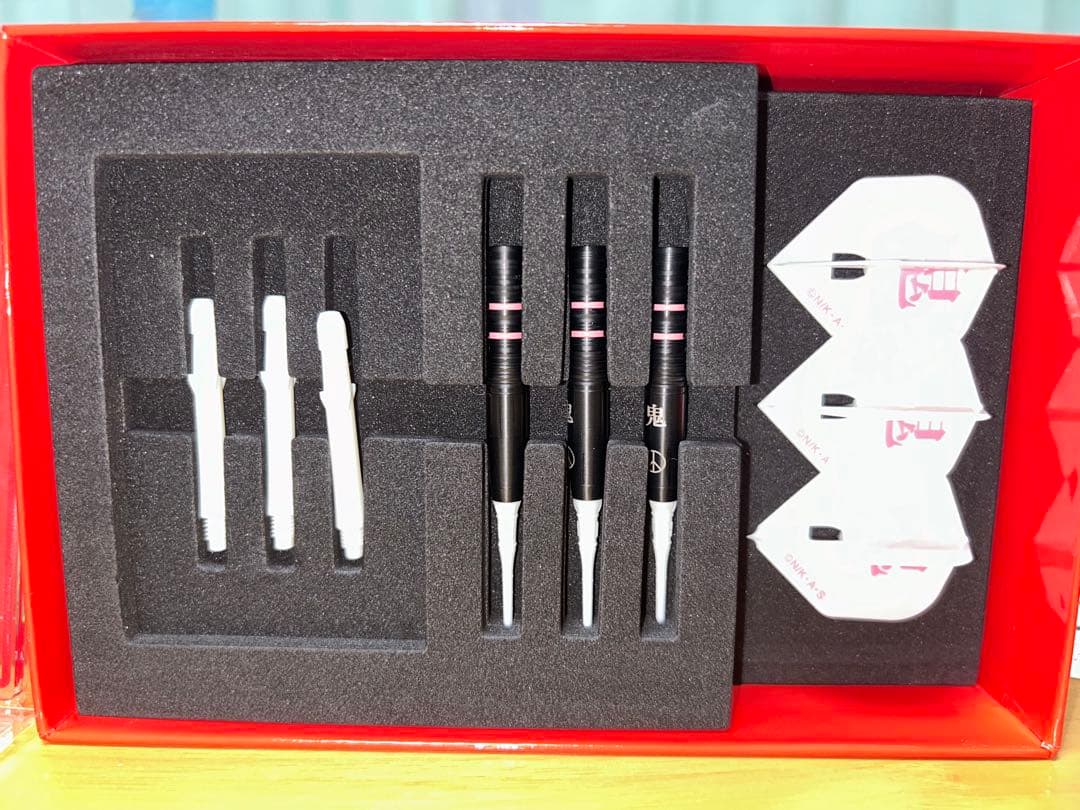 ダーツセット 物語シリーズ 忍野忍ver.