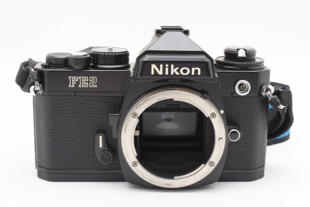 超美品 NIKON FE2 ブラック　フィルムカメラ　モルト新品交換済 M245