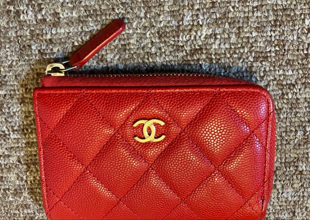 シャネル ケース　L字　キャビアスキン　レッド　赤