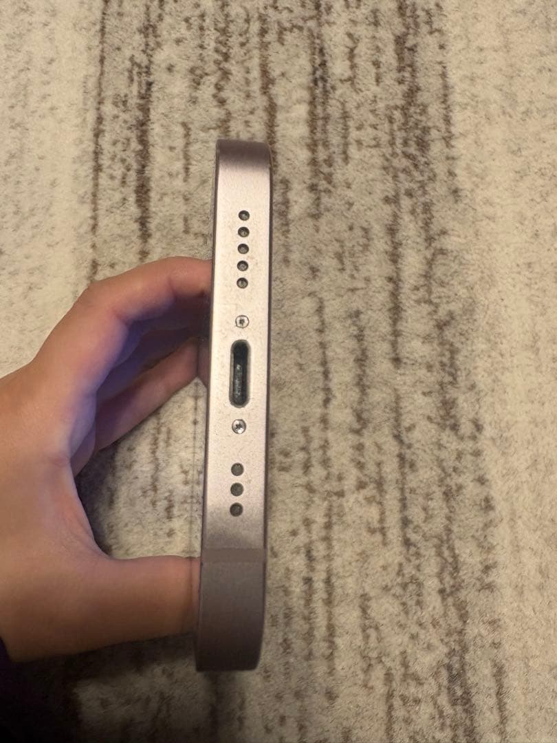 【iPhone13 128GB ピンク】　SIMフリー・ケーブル付き