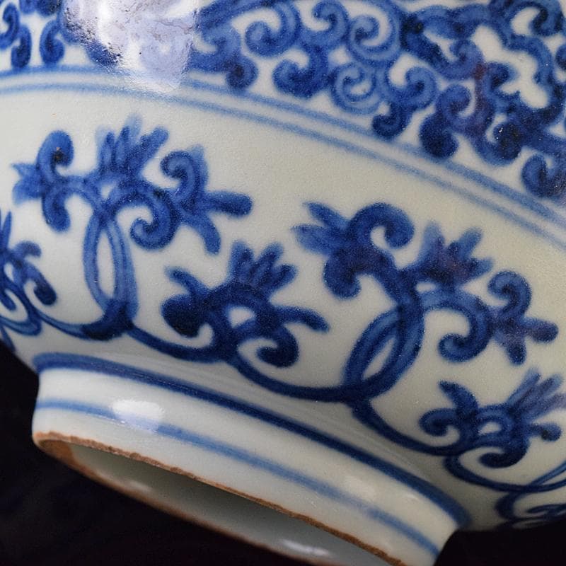 中国　青花花文碗　N　8062E