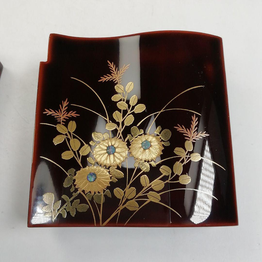 Ｔ９３４　香合　『秋野蒔絵』『瓦香合』『新谷漆峯 作』　共箱　茶道具