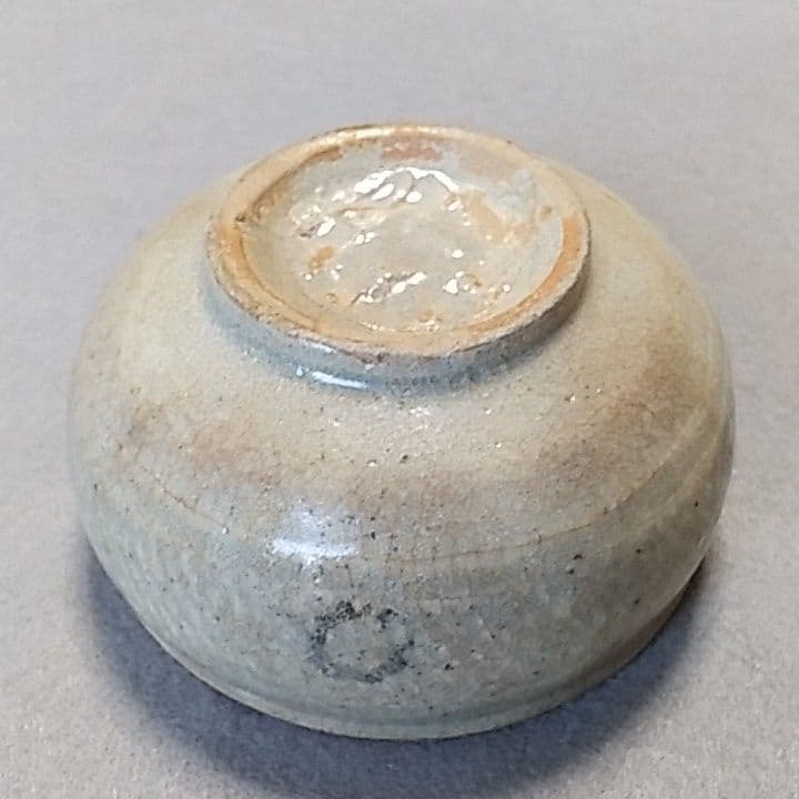 李朝白黒象嵌三島ぐい吞み　李朝　李朝ぐい吞み　李朝三島ぐい吞み　李朝三島