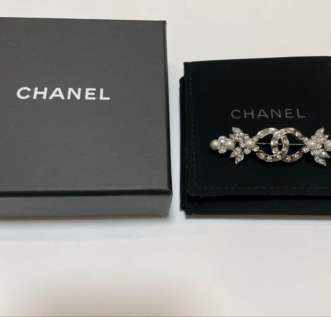 CHANEL シャネル　ダブルCロゴ ブローチ　ココマーク