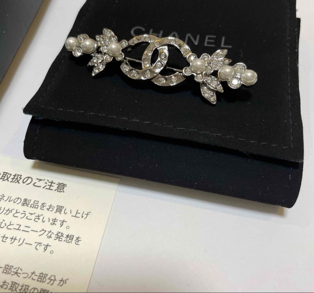 CHANEL シャネル　ダブルCロゴ ブローチ　ココマーク