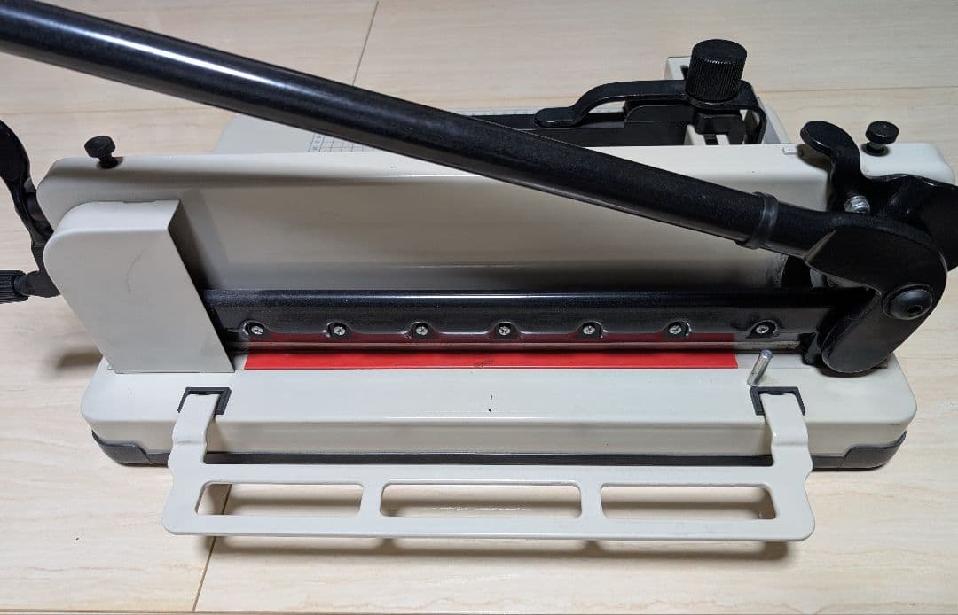 ダイシン商事 裁断機 ペーパーカッター DS-858A4