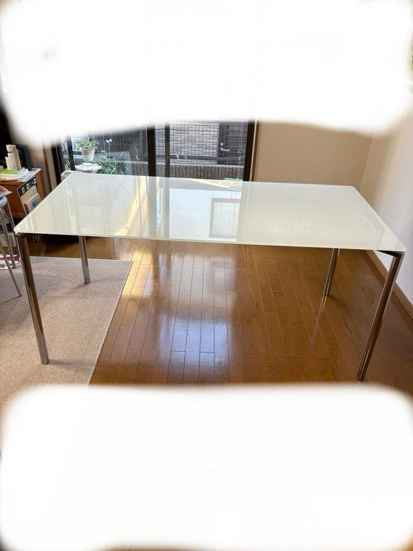 フリッツハンセン Fritz Hansen プラーノ ダイニングテーブル