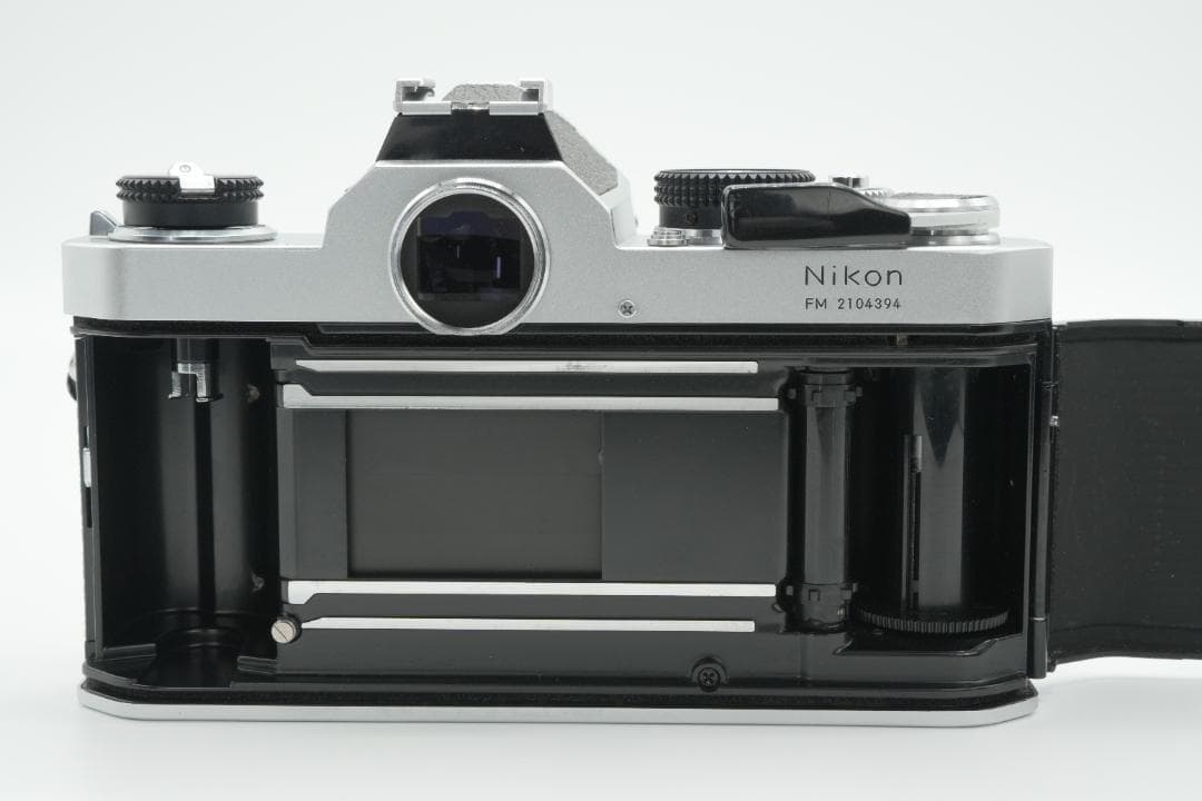 【中古】Nikon FM シルバーボディ フィルム一眼レフカメラ