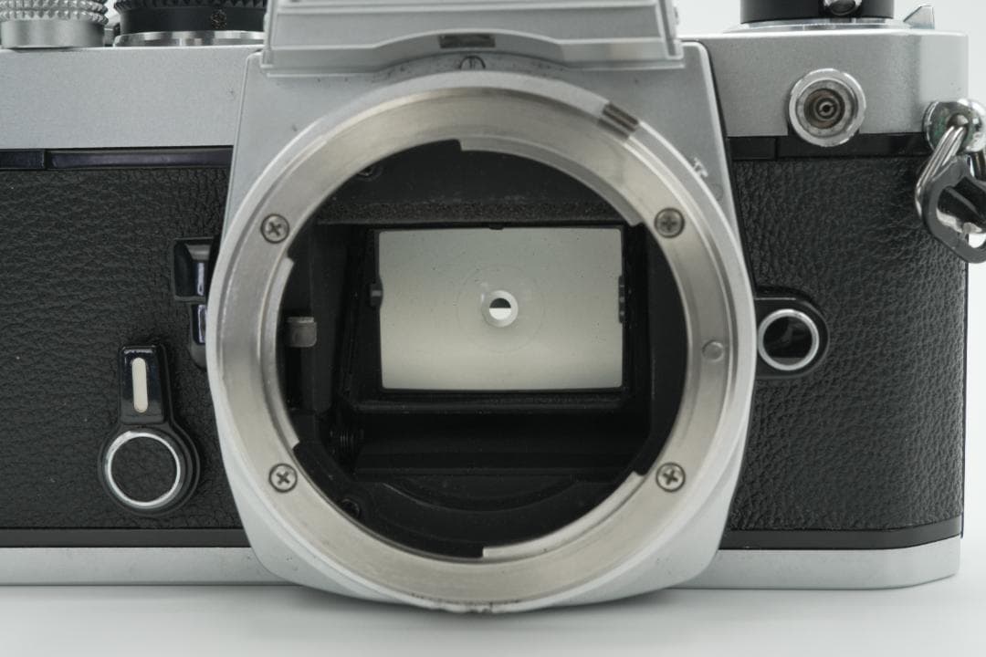 【中古】Nikon FM シルバーボディ フィルム一眼レフカメラ