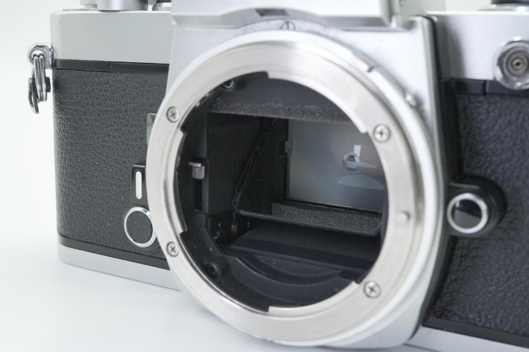 【中古】Nikon FM シルバーボディ フィルム一眼レフカメラ