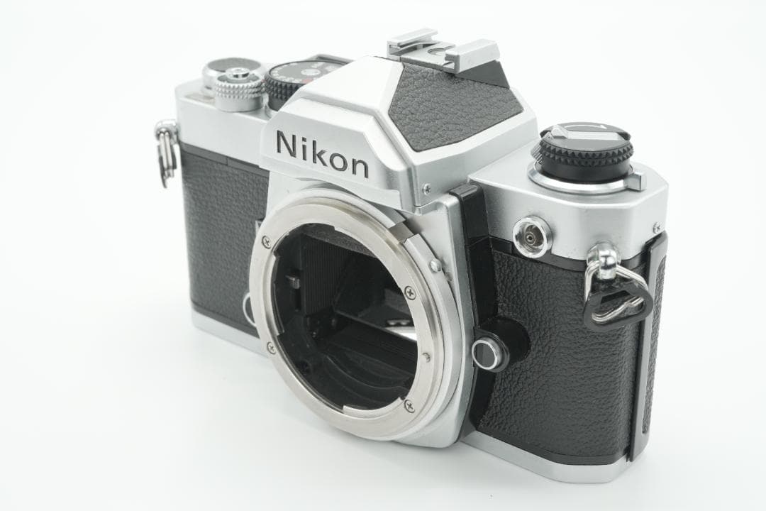 【中古】Nikon FM シルバーボディ フィルム一眼レフカメラ