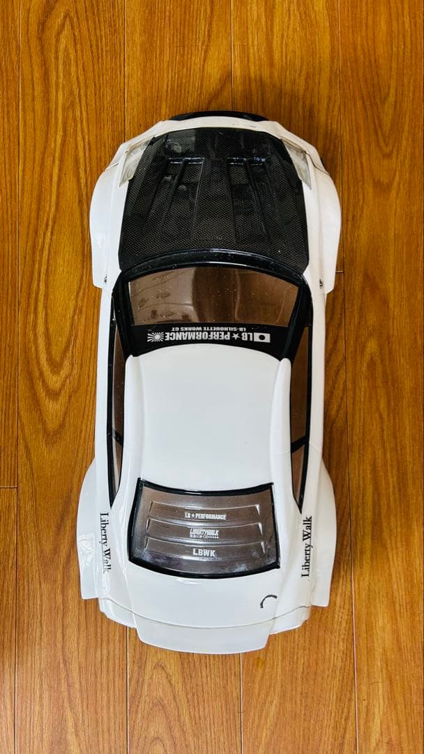 ドリフトラジコン1/10 プロポなし ボディー付きReveD MC1