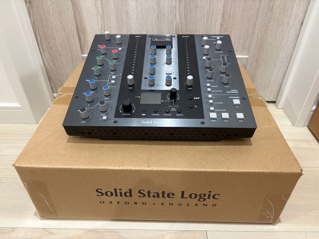 SSL UC1 コントローラー