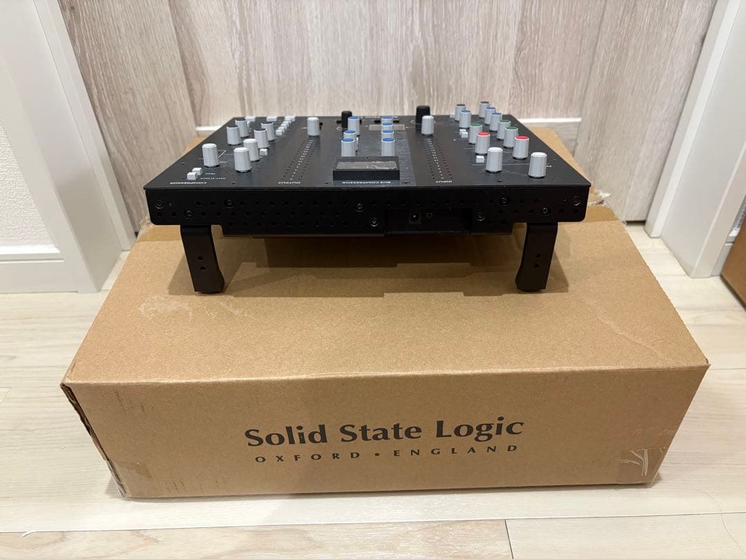 SSL UC1 コントローラー