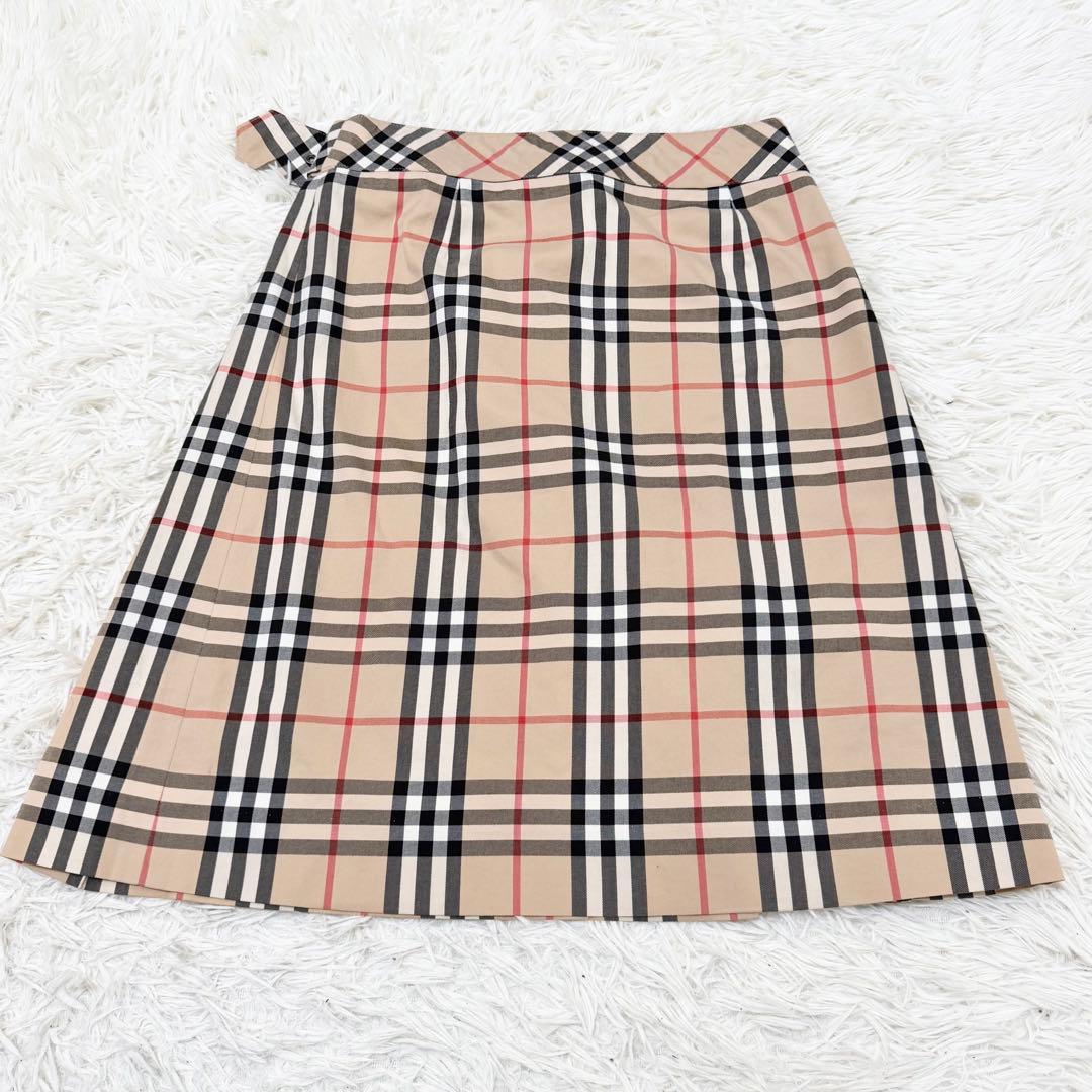 極美品 BURBERRY プリーツスカート ノバチェック ベルト 上品