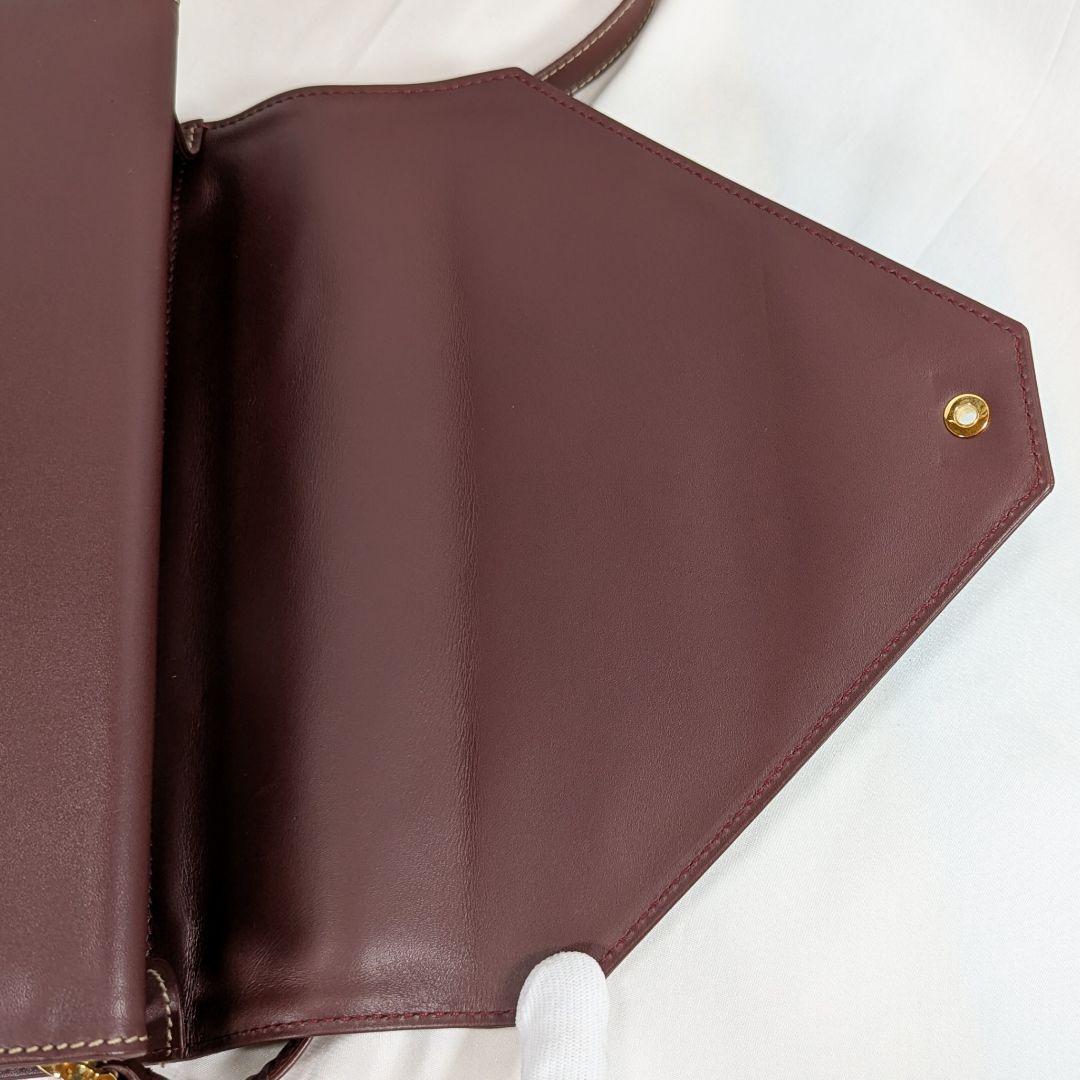 【極美品】 カルティエ　マストラ ショルダーバッグ 三角フラップ カード保存袋付