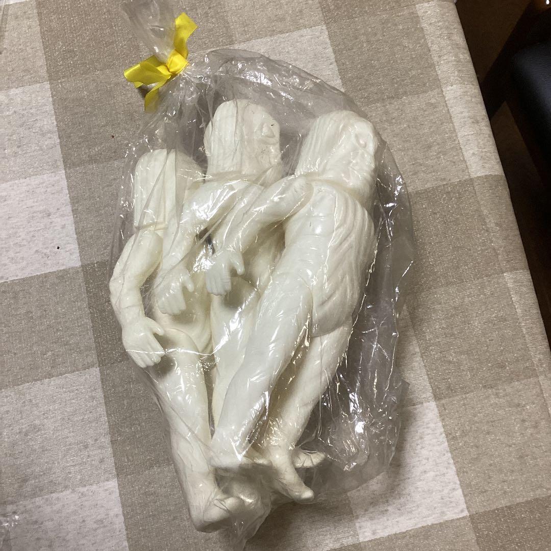 M1号　くじ引き当たり　白ダダ三体セット　非売品