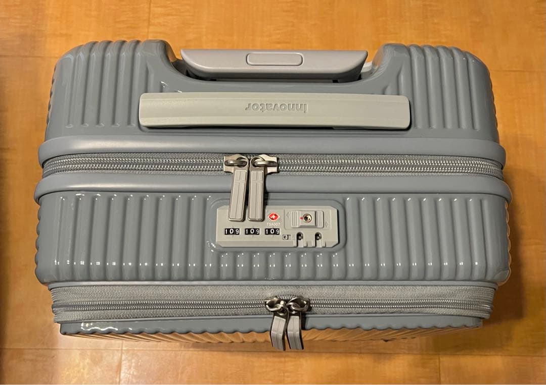kohola様ご依頼品●イノベーターキャリーケース クラウドグレー 33L 美品