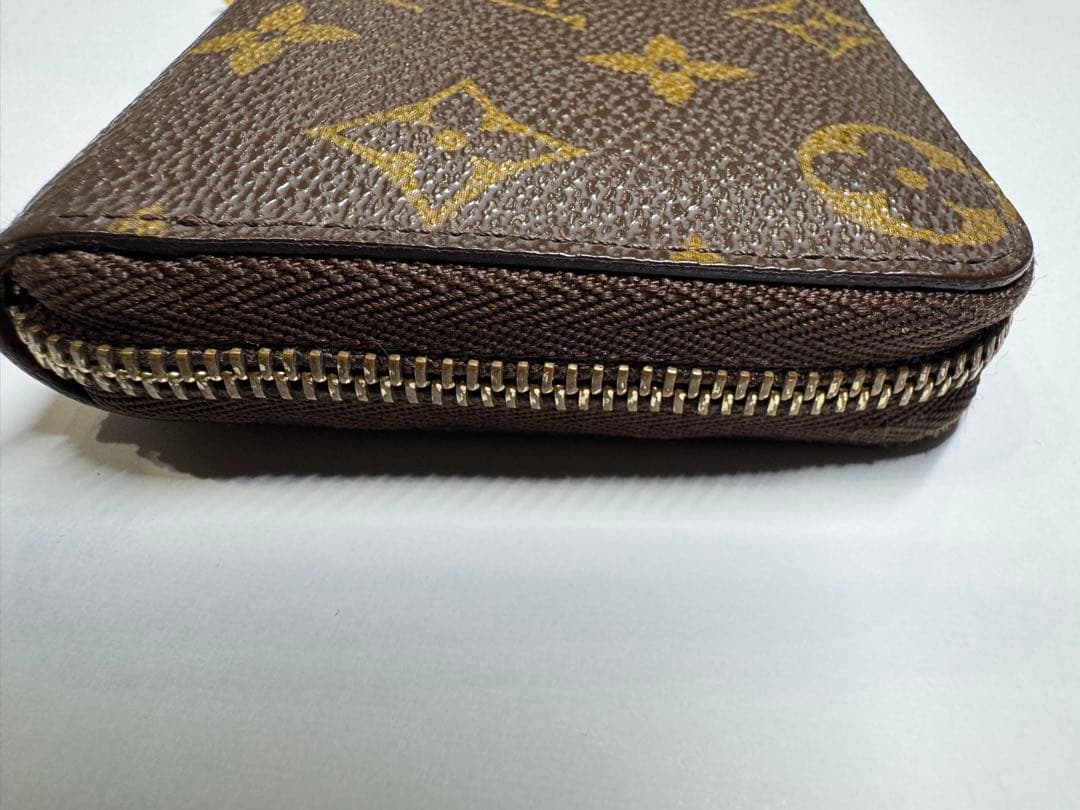 ルイヴィトン ジッピーパース モノグラム