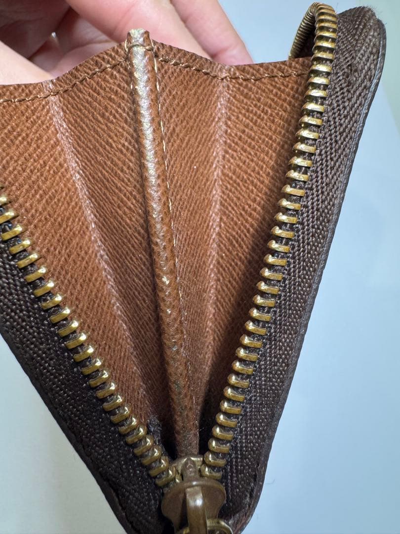 ルイヴィトン ジッピーパース モノグラム