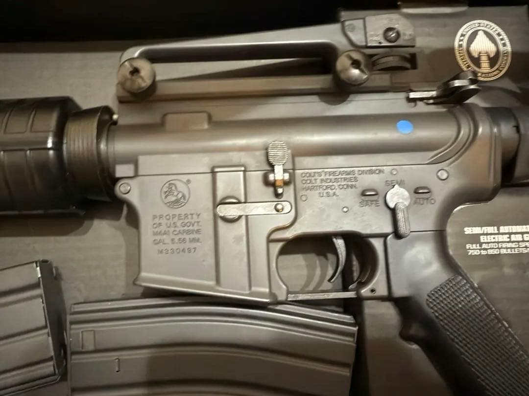 美品　東京マルイ　コルト M4A1カービン