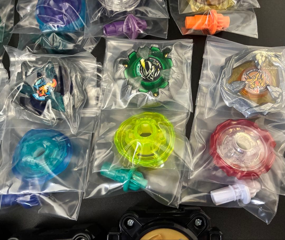 ベイブレードXセット 多数のパーツ付き　中古品