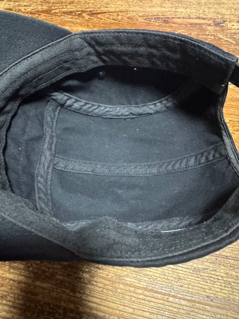 Supreme ブラック ロゴキャップ フリーサイズ　調整付