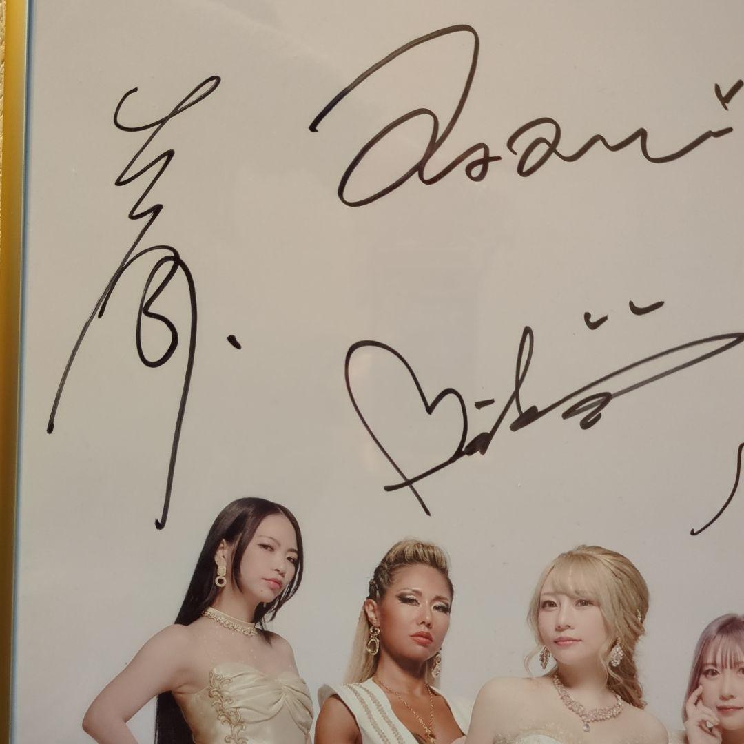 LOVEBITES サイン入りポスター（フレームあり）