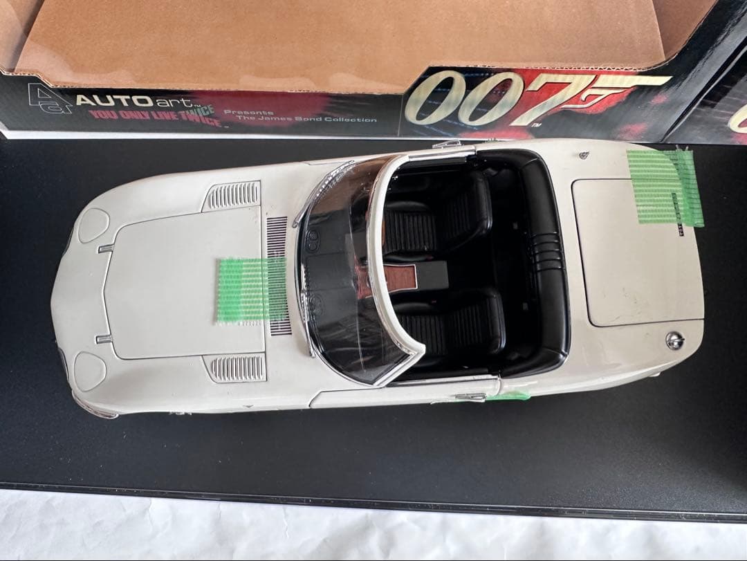 オートアート 1/18トヨタ2000GT 007 ボンドカー