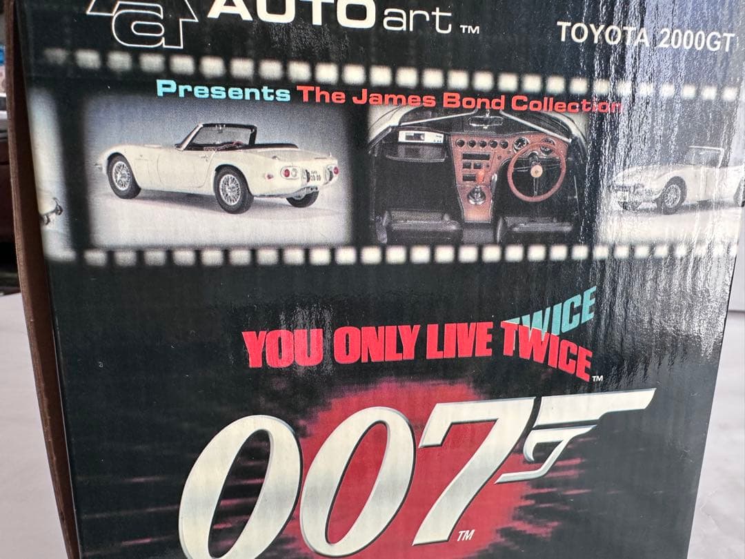 オートアート 1/18トヨタ2000GT 007 ボンドカー