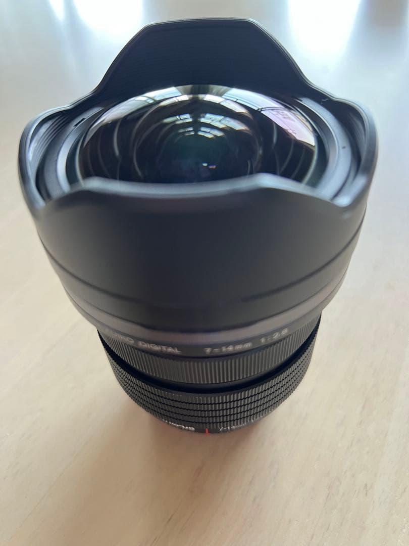 オリンパスレンズM.ZUIKO DIGITAL 7-14mm f/2.8pro