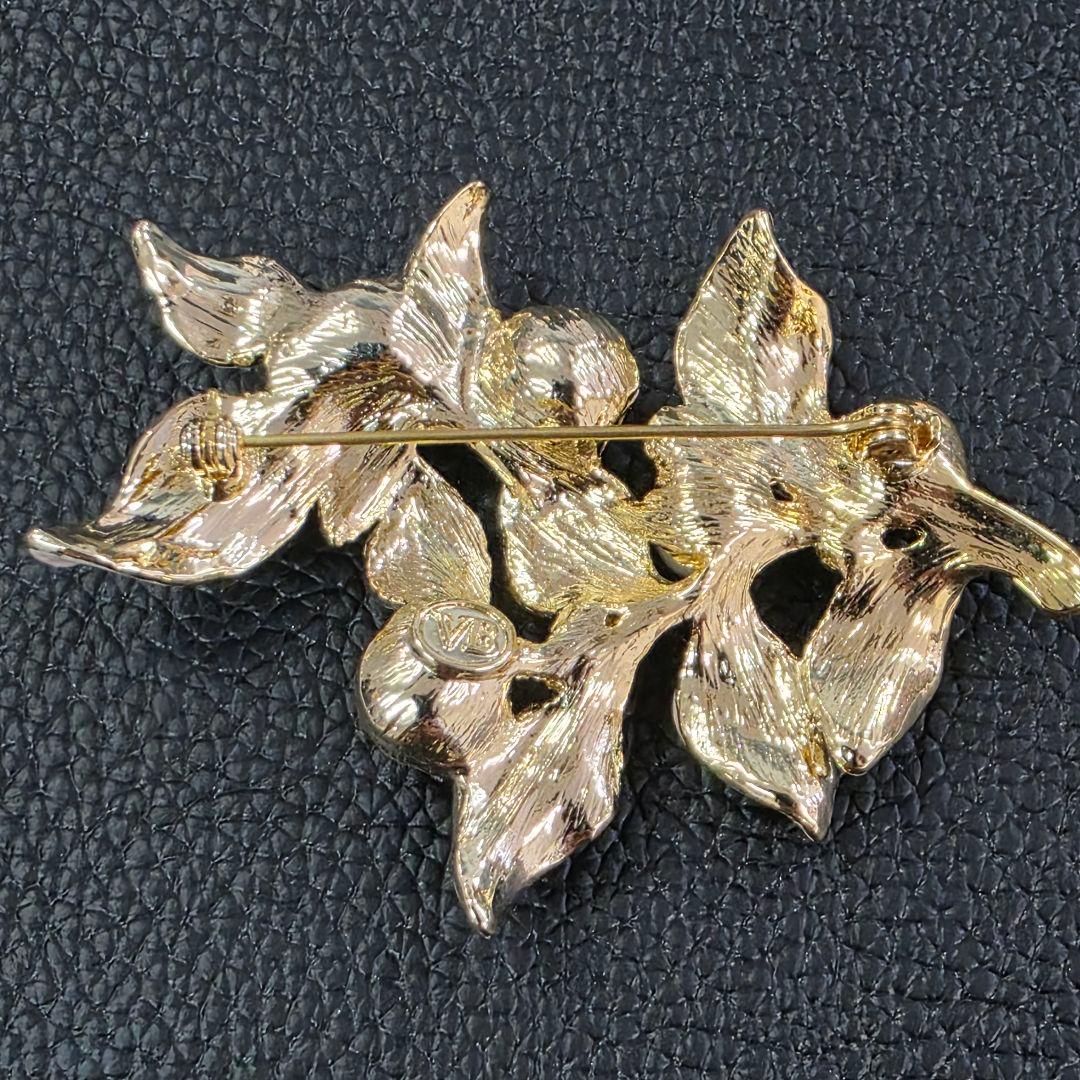 ヴァンドームブティック パール ラインストーン リーフ ブローチ ゴールド