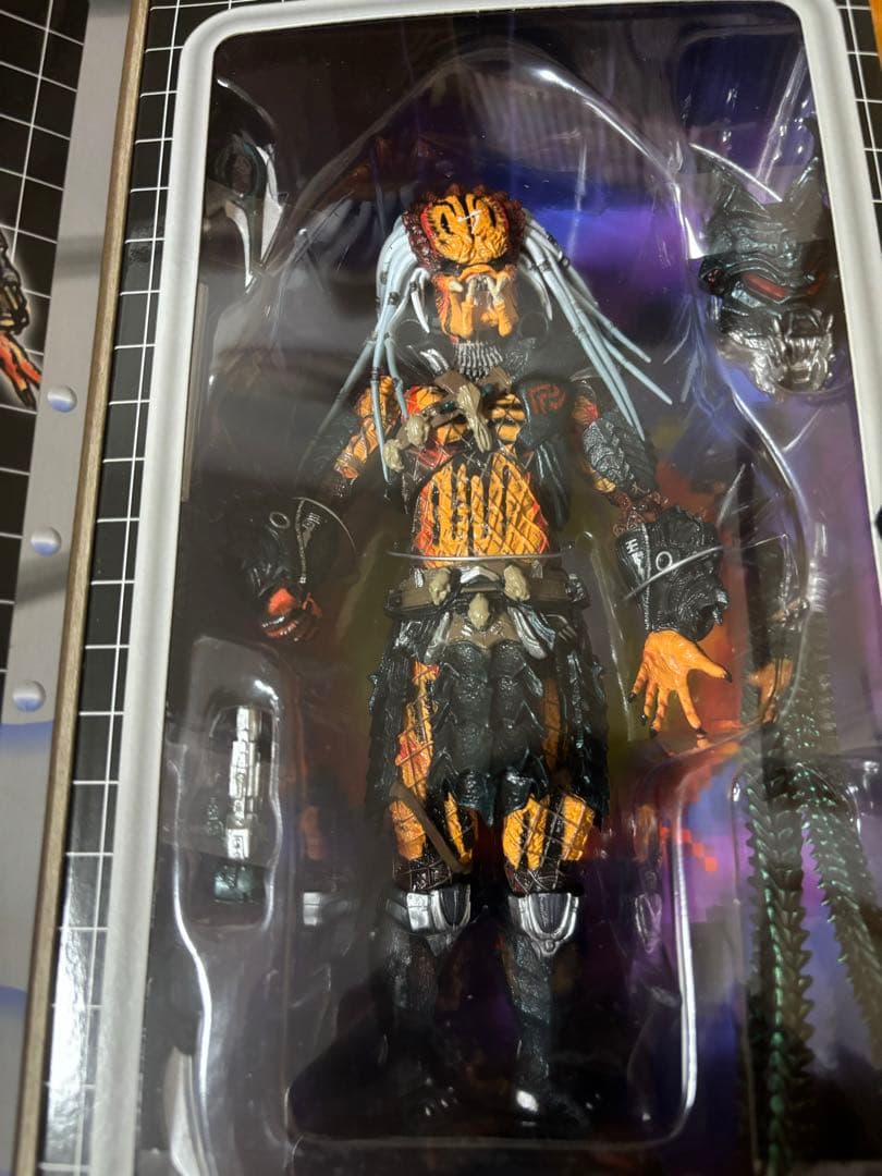 NECA クランリーダープレデター　フィギュア