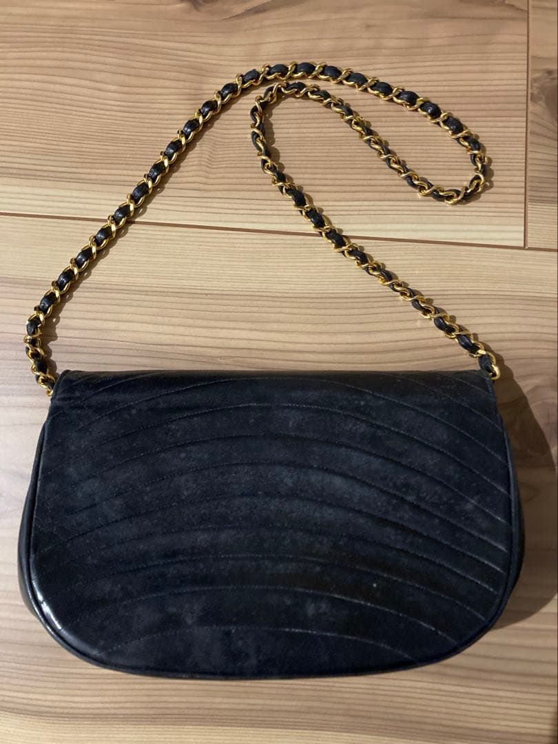 シャネル　ライオンボタン　パーティーバッグ