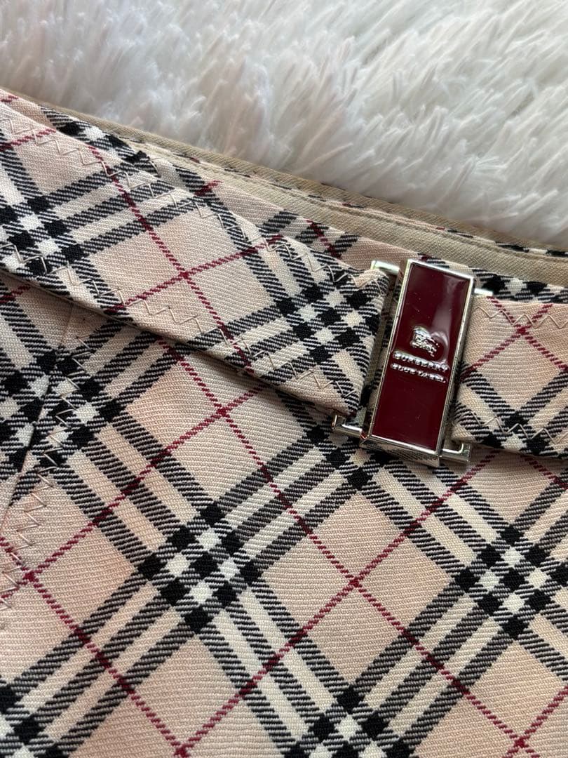 バーバリーブルーレーベルフレアスカートノバチェック　ベルト　ひざ丈　ベージュ38