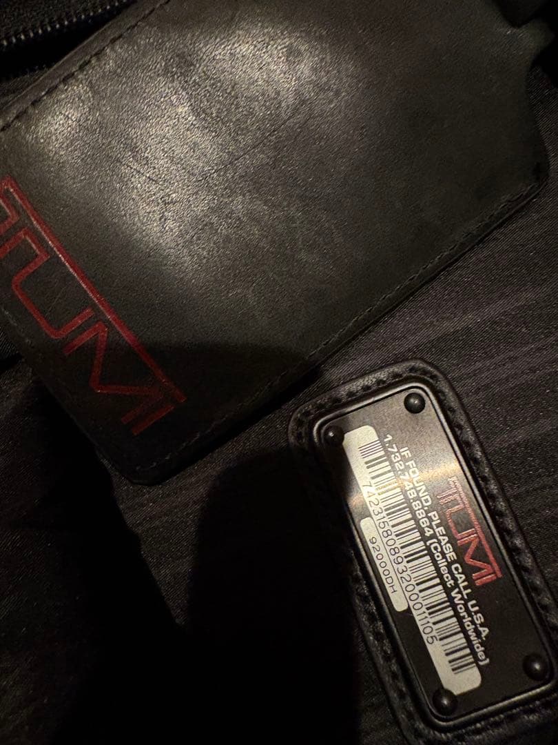 送料込　TUMI オールレザー　キャリーケース