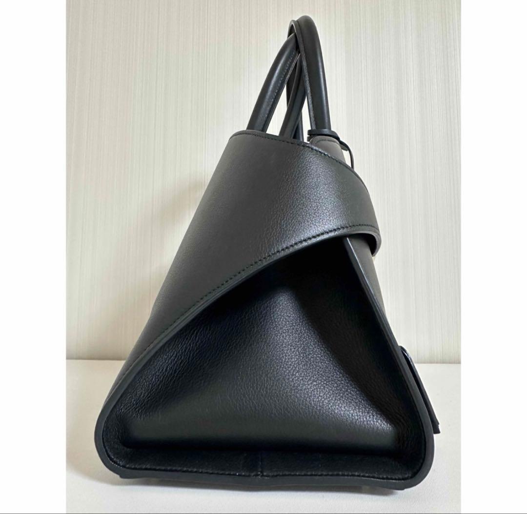 SalvatoreFerragamo hug ガンチーニ スモール ハンドバッグ