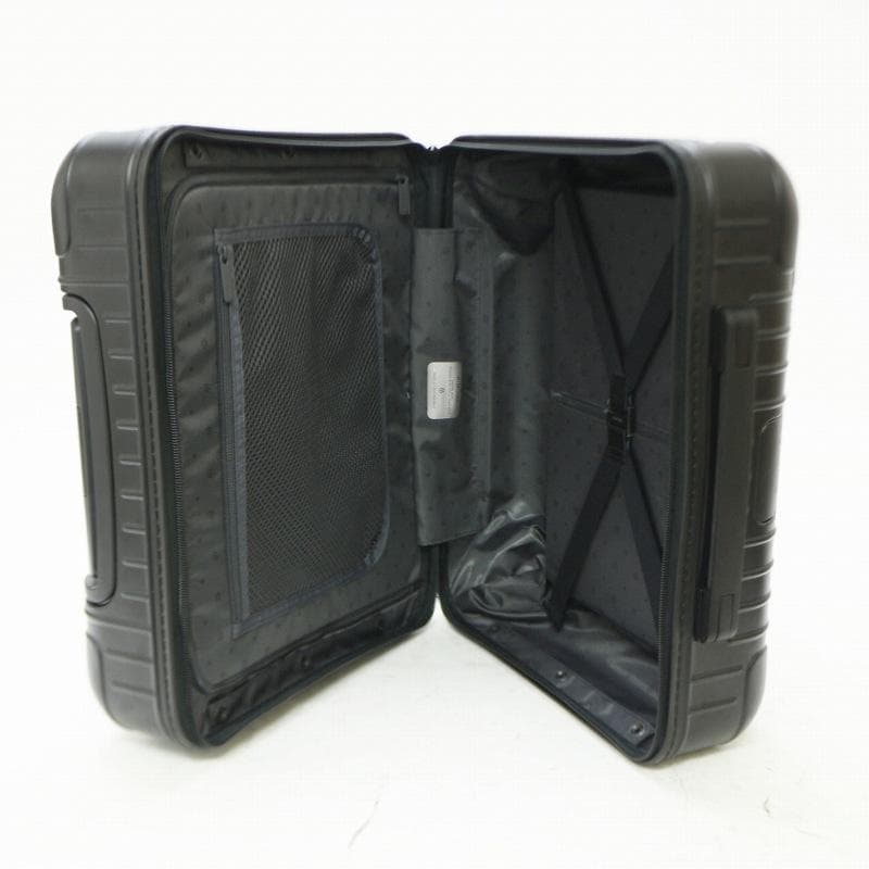 ★極美品 正規品★リモワRIMOWA★エッセンシャルスリーブ コンパクト 4輪★