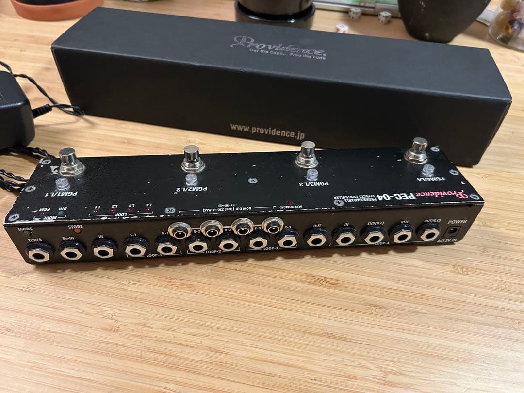 箱あり　Providence PEC-04 スイッチャー