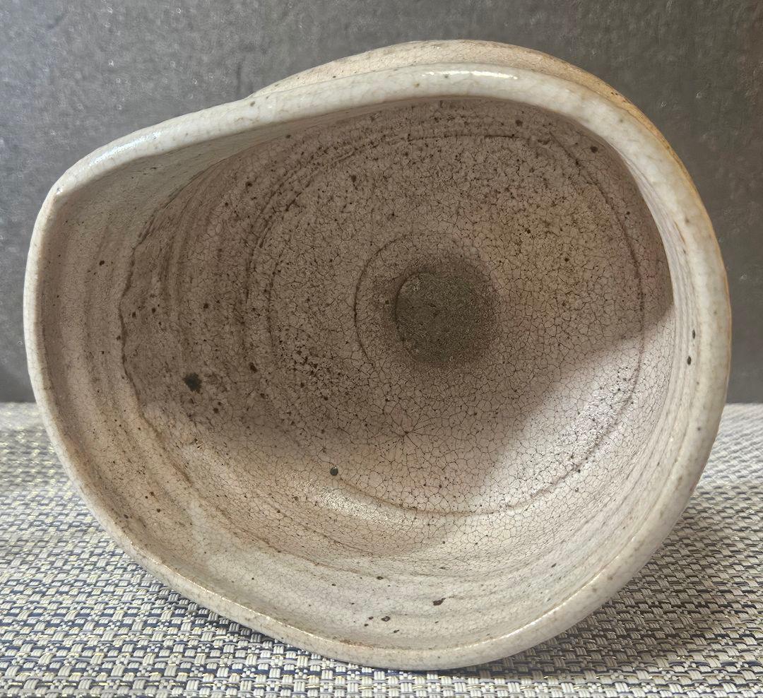 時代古作品❗明治時代頃　古志野　鉄釉　草文様　大振沓茶碗　茶道具　古陶磁器
