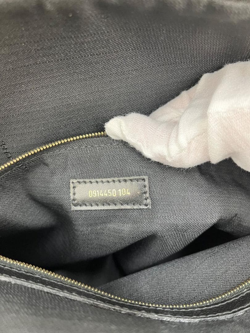 FENDI フェンディ ハンドバッグ 鍵付き 南京錠 レザー 黒 ブラック