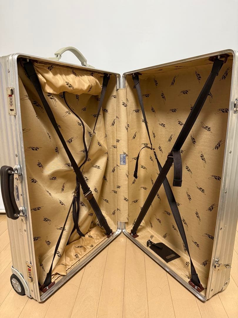 RIMOWA クラシックフライト 2輪 ②