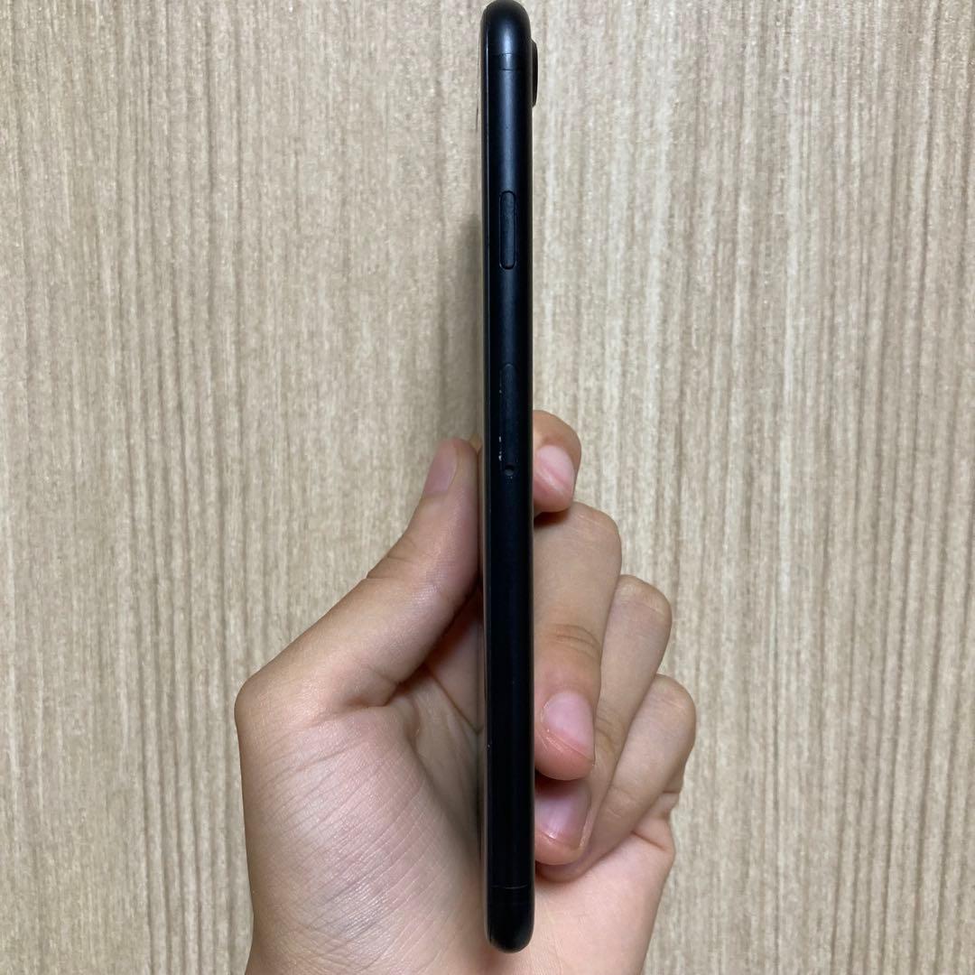 iPhone 7 128GB ブラック　本体　おまけ付き