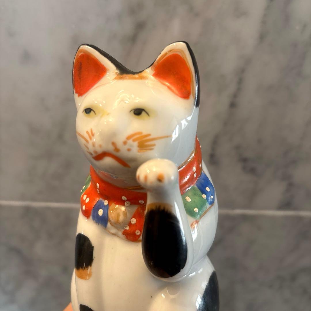 江戸時代後期　神秘的な瞳でとても雰囲気のあるお金や良き人を招く招き猫