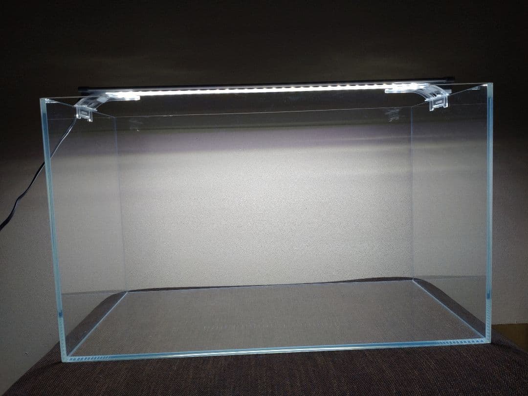 Roen　ADAガラス水槽 LEDライト、マット、水流ポンプ、ヒーター付き