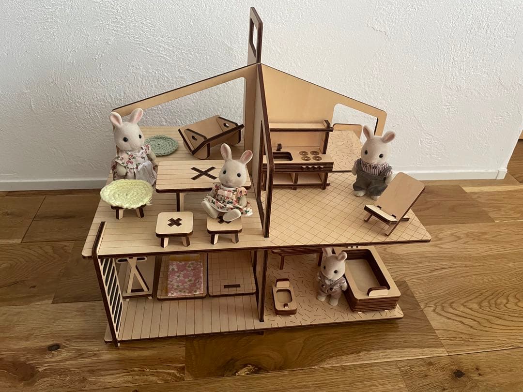 milky wood ミルキーウッド　ドールハウス　シルバニア